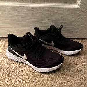 Nike Revolution 5 Women's Road Running Shoes
